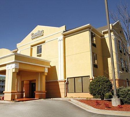Comfort Inn & Suites Atlanta-Smyrna מראה חיצוני תמונה