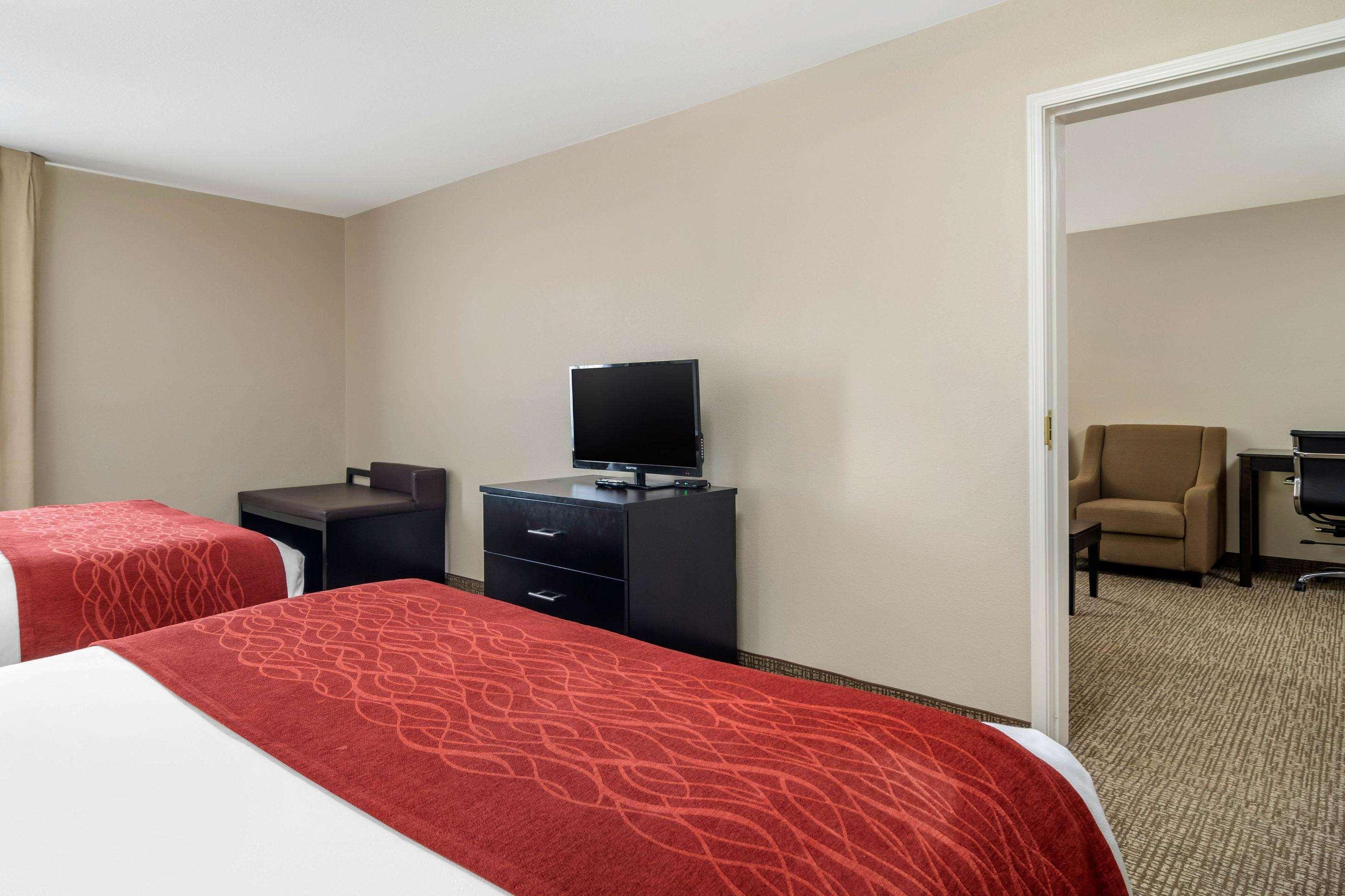 Comfort Inn & Suites Atlanta-Smyrna מראה חיצוני תמונה