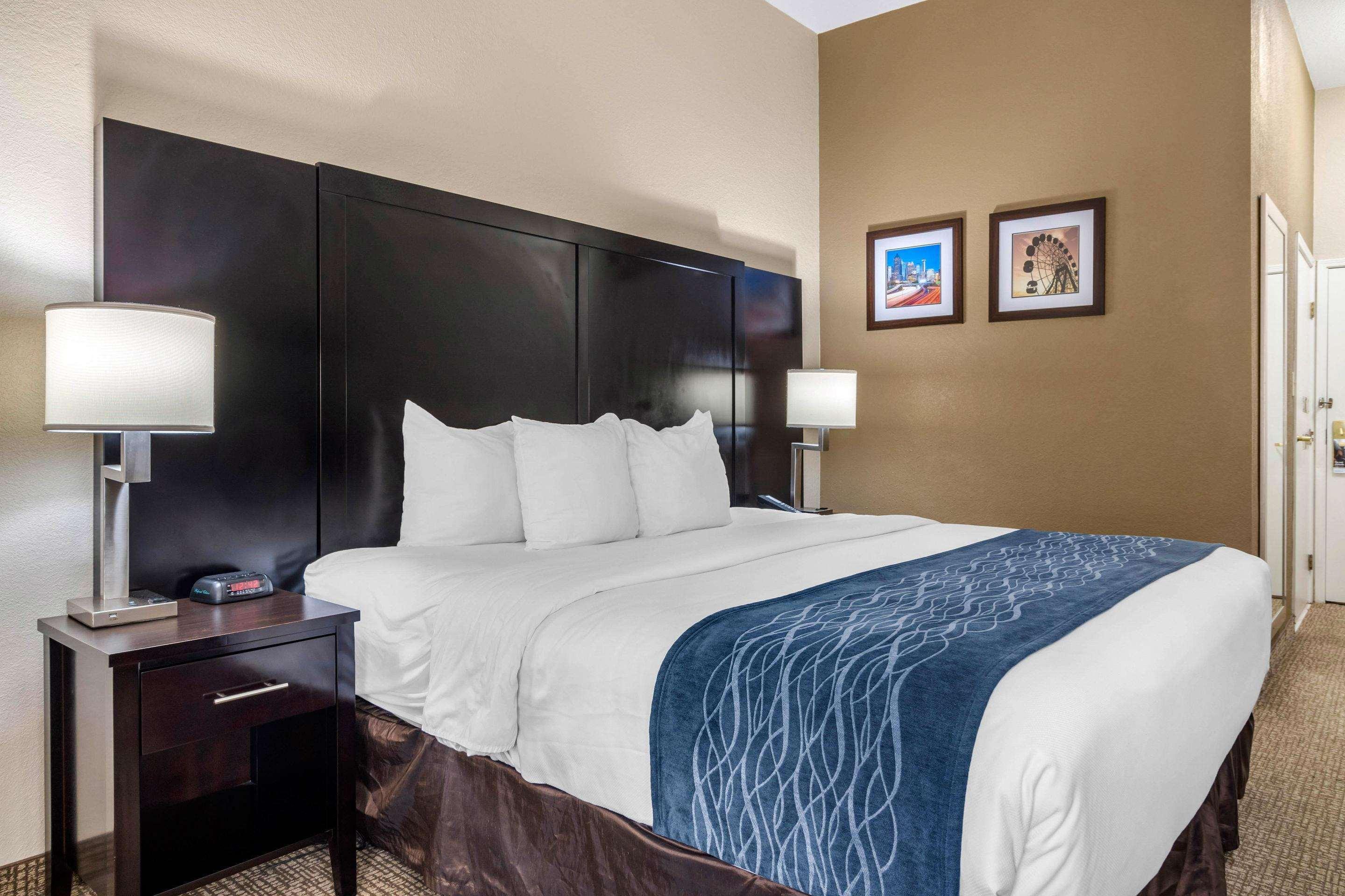 Comfort Inn & Suites Atlanta-Smyrna מראה חיצוני תמונה