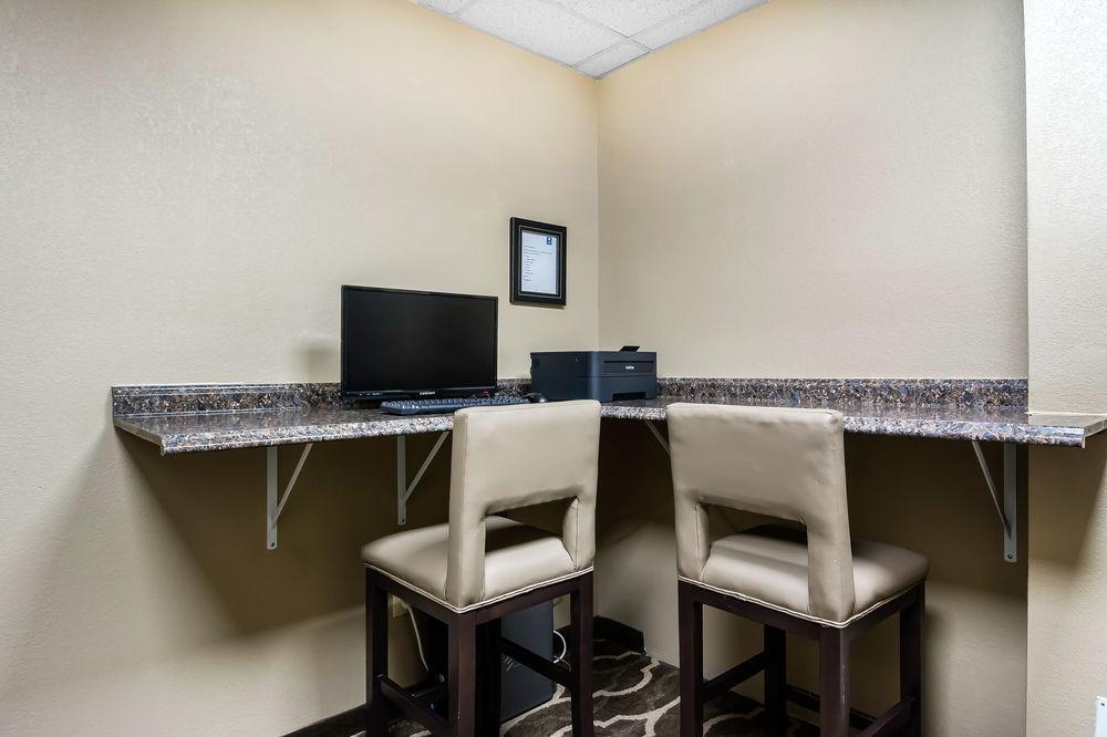 Comfort Inn & Suites Atlanta-Smyrna מראה חיצוני תמונה
