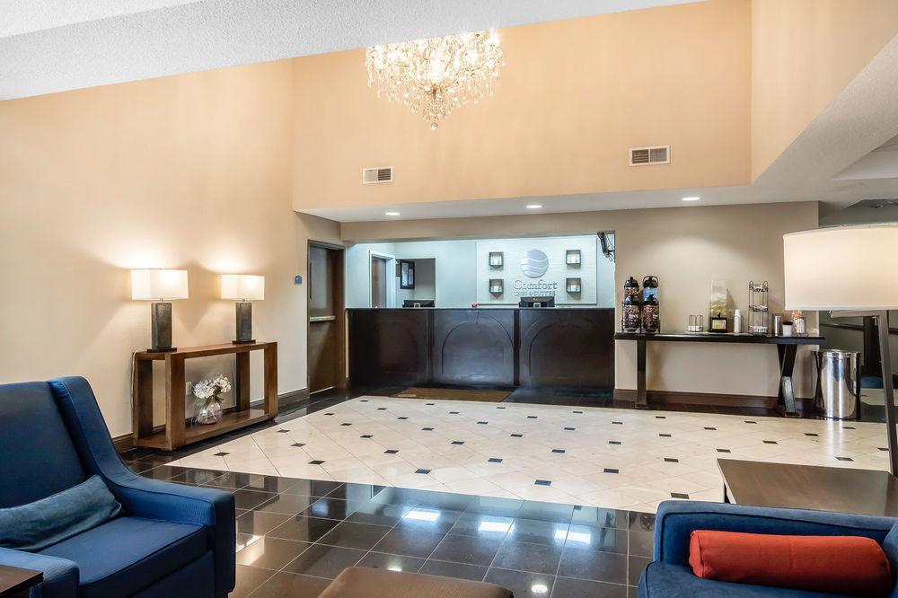 Comfort Inn & Suites Atlanta-Smyrna מראה חיצוני תמונה