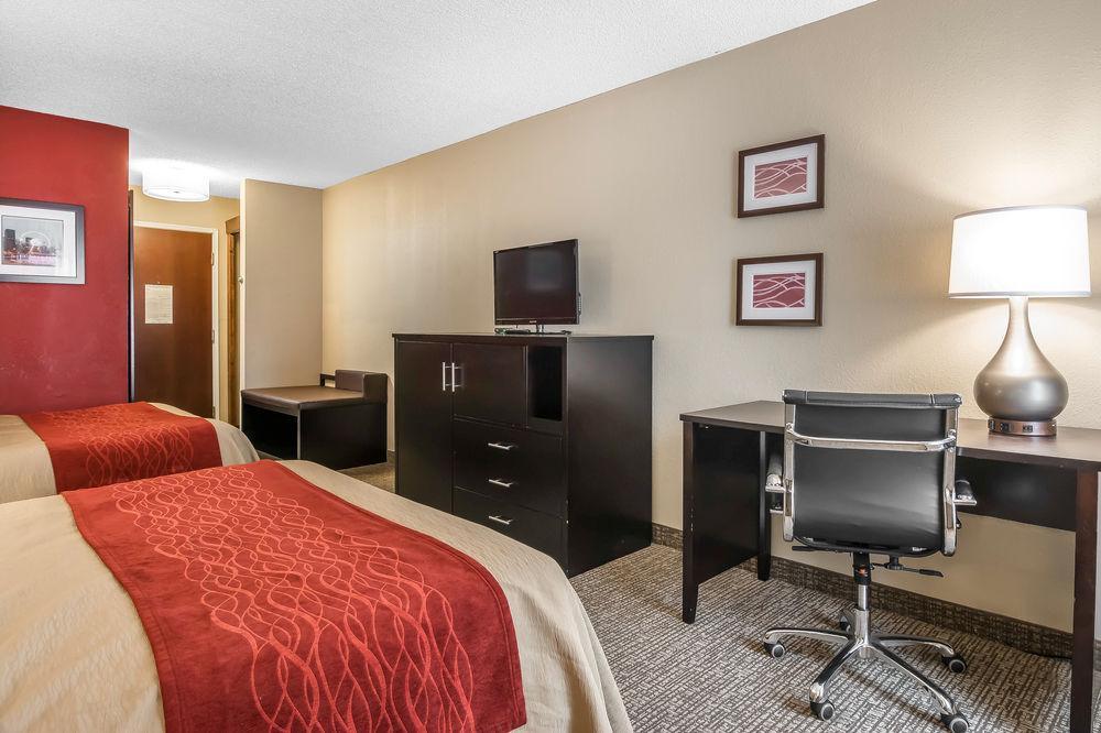 Comfort Inn & Suites Atlanta-Smyrna מראה חיצוני תמונה