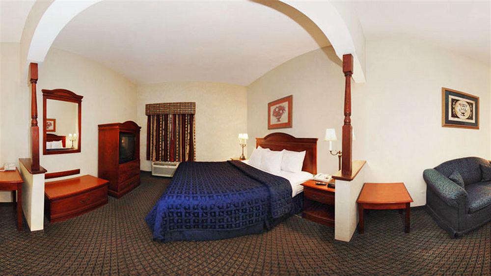 Comfort Inn & Suites Atlanta-Smyrna מראה חיצוני תמונה